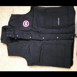 Men’s Canada Goose Vest Size S